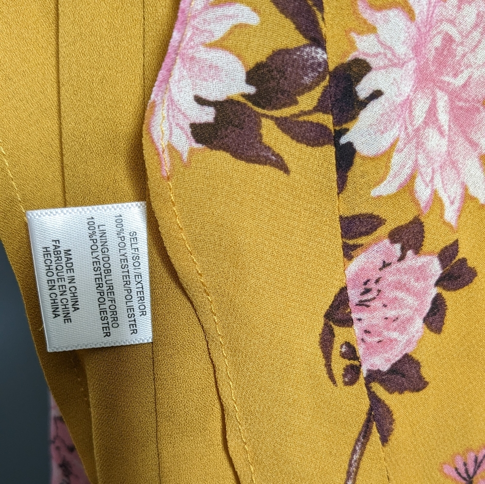 Wayf golden yellow floral long sleeve maxi wrap dress size XS NWT - Picture 9 of 9